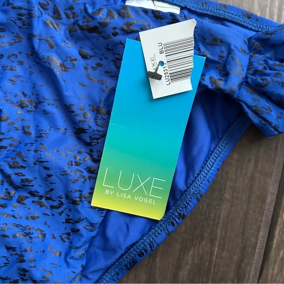 NWT LUXE by Lisa Vogel Blue Animal Print Bikini Swimsuit Sz 6 - Picture 9 of 9